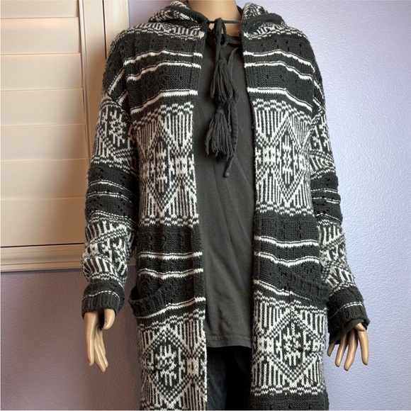 Forever 21 extra long winter open cardigan hooded sweater with slouch pockets - Picture 11 of 16